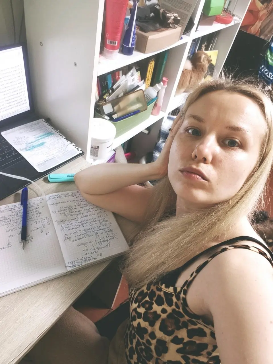 Выходные от любимого дела?
Не сегодня😉 | Сетка — социальная сеть от hh.ru