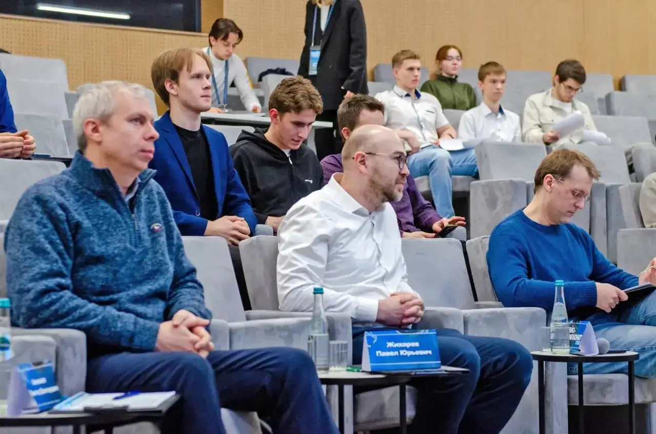 ⚡В МГТУ имени Н.Э. Баумана при поддержке ПМХ состоялся кейс-чемпионат.
Специалисты холдинга предложили ребятам найти решение реальной технической задачи | Сетка — социальная сеть от hh.ru