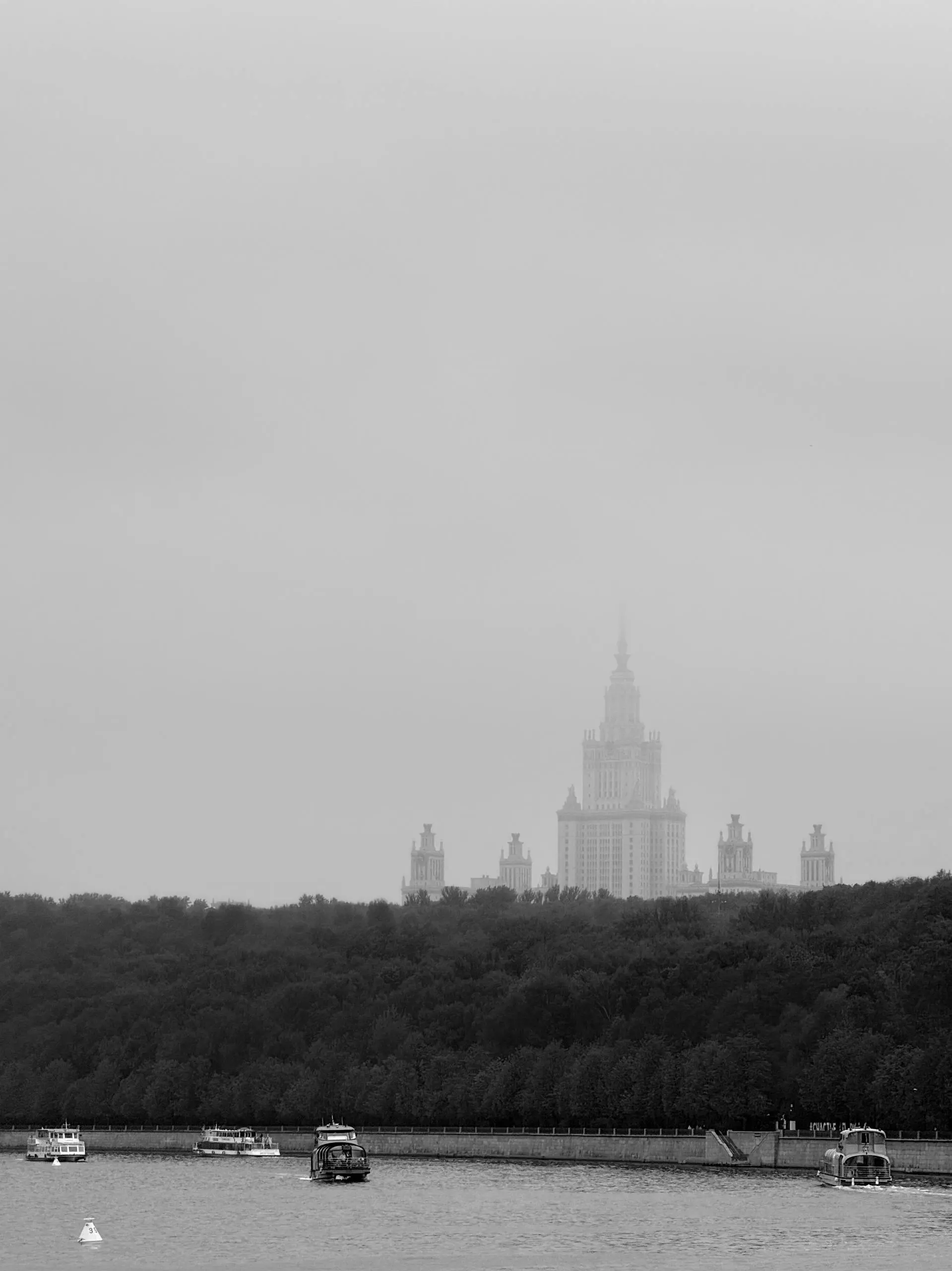 Фантазия на тему «Москва - портовый город»
Так нравится больше)) | Сетка — социальная сеть от hh.ru