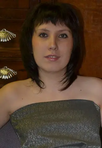 Елена Попова