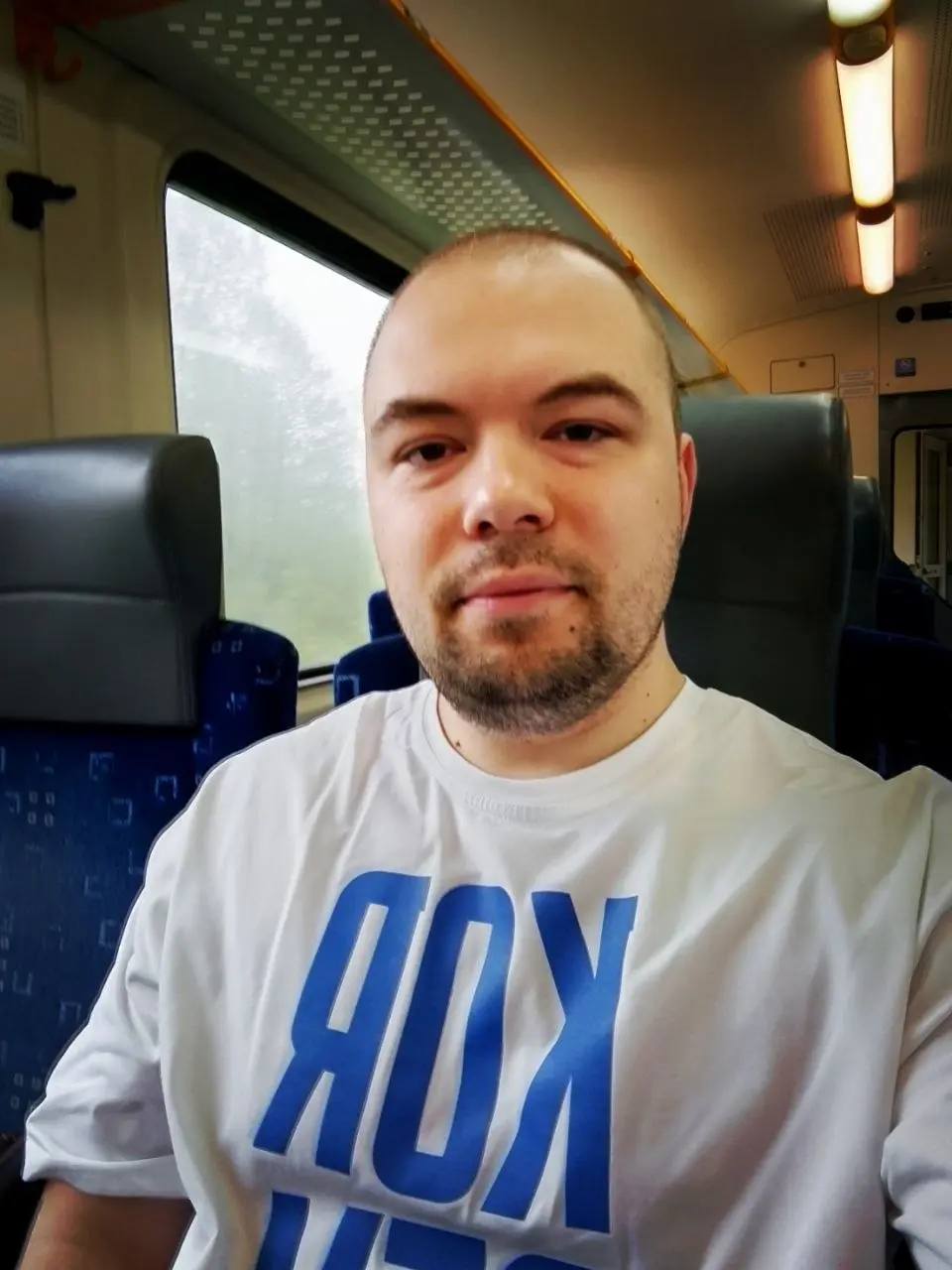 #КрокусЭкспо
Поехал в мск на выставку по металлообработке для поиска клиентов | Сетка — социальная сеть от hh.ru