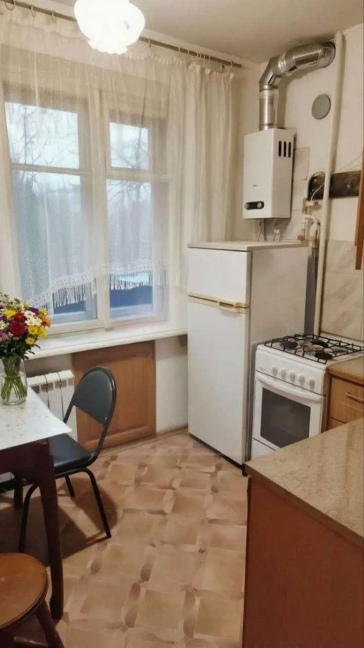 🔥 НОВЫЙ ОБЪЕКТ В АРЕНДУ — 1-КОМНАТНАЯ КВАРТИРА В БЫКОВО 🔥
🏠 Уютная квартира в 7 минутах пешком от ж/д станции.
🛋 Полностью меблирована, есть холодильник и стиральная машина. Совмещённый санузел | Сетка — социальная сеть от hh.ru