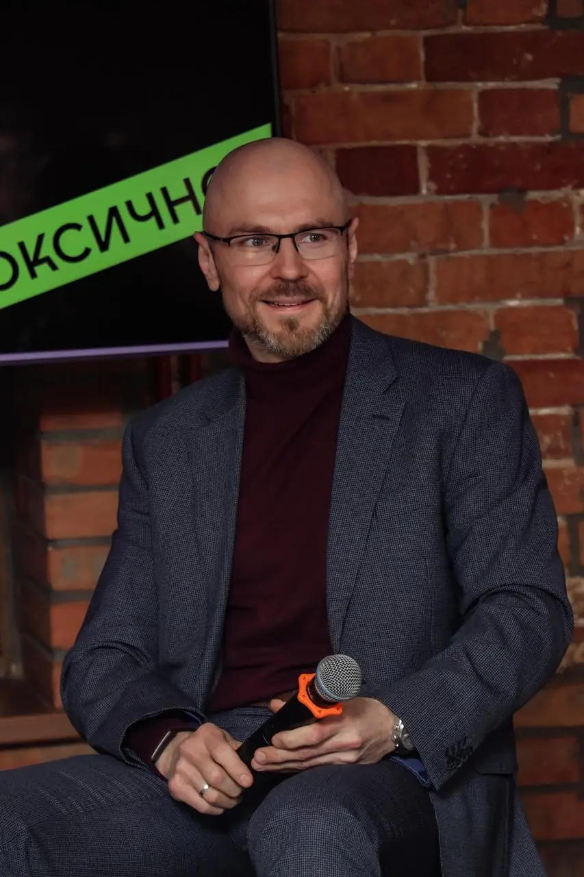 Токсичный эксперт — это проблема. Токсичная корпоративная культура — это приговор для CIO/CDTO.
15 апреля был на панельной дискуссии «Токсичная среда» https://habr | Сетка — социальная сеть от hh.ru