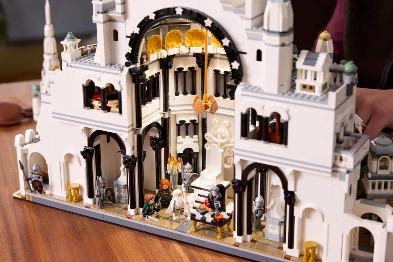Lego впервые показал набор с Минас Тиритом из «Властелина колец» — и он один в один как настоящий! Комплект будет состоять из 8 тысяч деталей | Сетка — социальная сеть от hh.ru