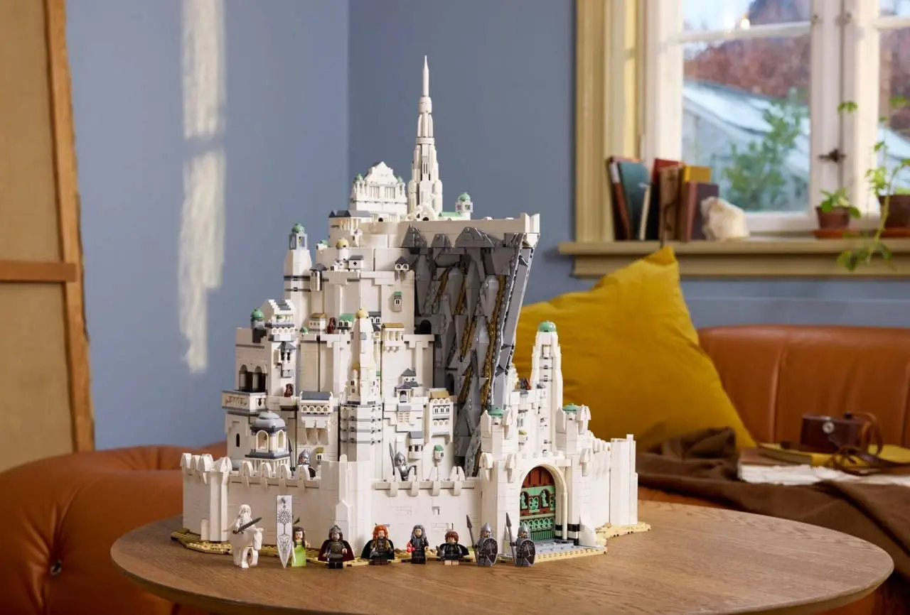 Lego впервые показал набор с Минас Тиритом из «Властелина колец» — и он один в один как настоящий! Комплект будет состоять из 8 тысяч деталей | Сетка — социальная сеть от hh.ru