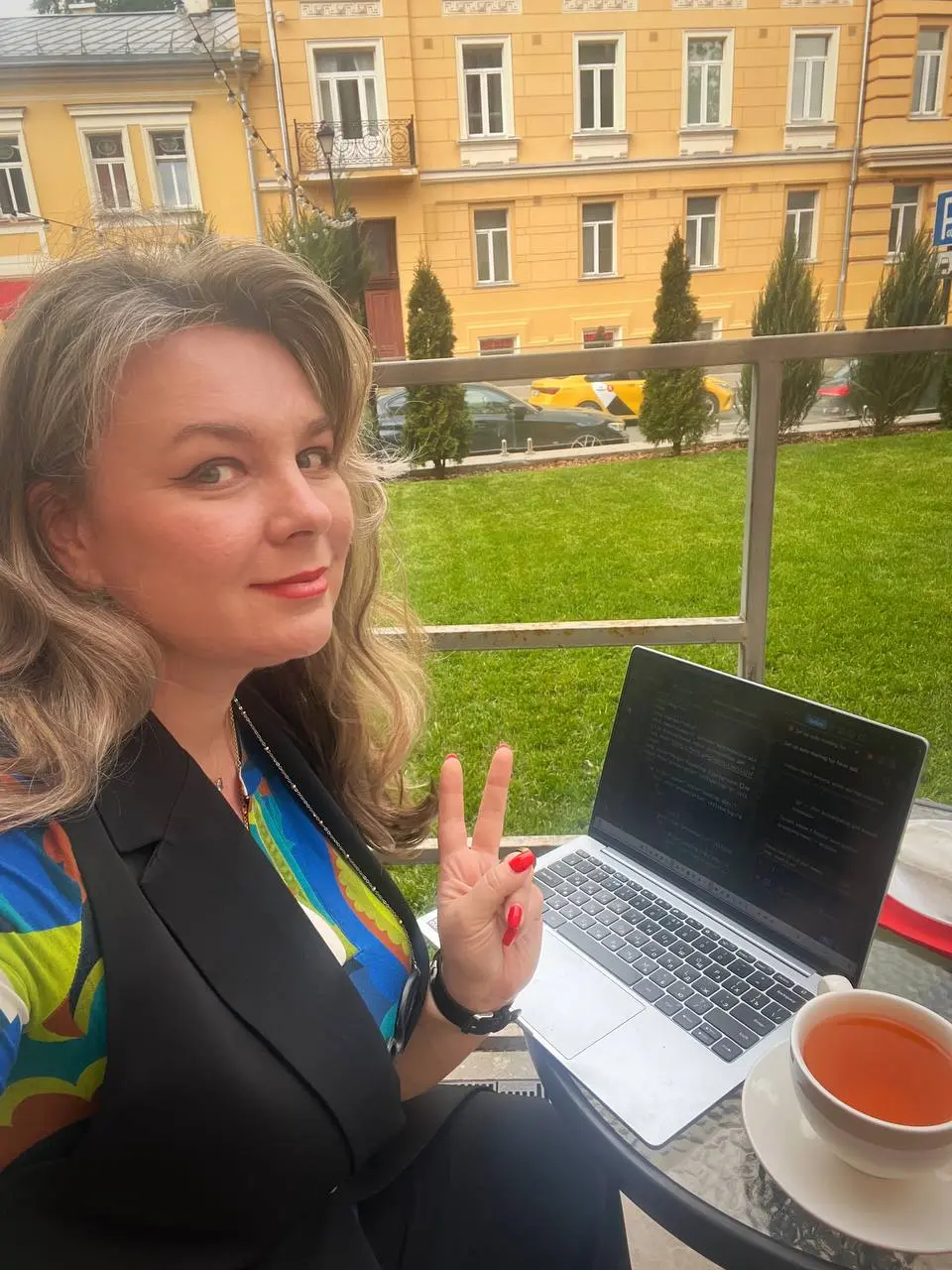 С Днем фрилансера друзья! 🤩 Сезон работы на верандах открыт,выходим из офисов! 💪🏻🌿 | Сетка — социальная сеть от hh.ru
