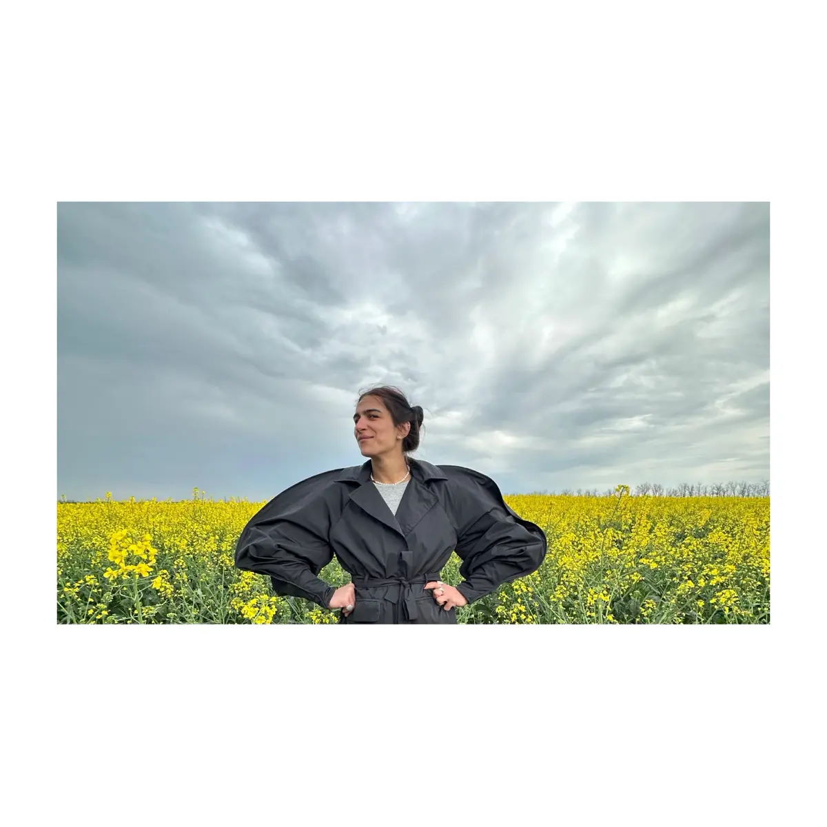 Стиль @dariaurkineeva
Камера @sergei\kosarev\ | Сетка — социальная сеть от hh.ru