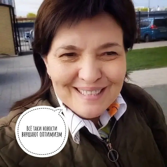 "Держу палец на пульсе" по ключевой ставке Центробанка.
.
Заметила: многие аналитики говорят, что далее снижение будет более сдержаным🤔
.
Т.е | Сетка — социальная сеть от hh.ru