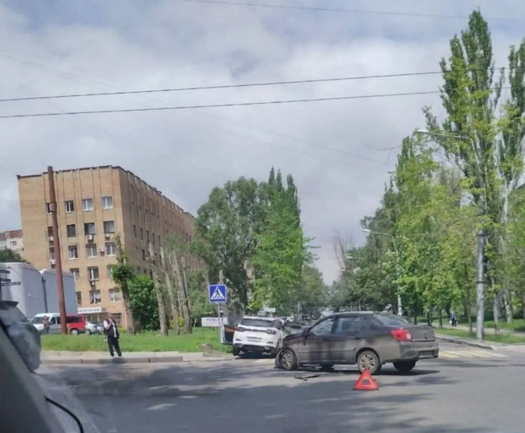 ДТП на пересечении ул. 50-летия СССР и пр. Гурова | Сетка — социальная сеть от hh.ru