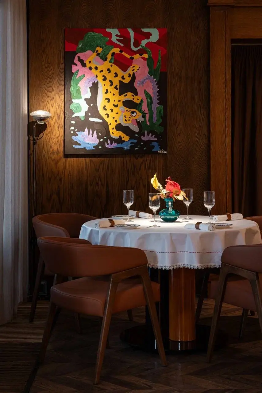 ОФИЦИАНТ
От 2 000₽/смена + % от личных продаж + чаевые
Nappe bistro
• Москва, м. Арбатская, Баррикадная, Тверская
• Рестораны/Кафе
• +79164770561
Полное описание вакансии размещено в Телеграм и Макс | Сетка — социальная сеть от hh.ru