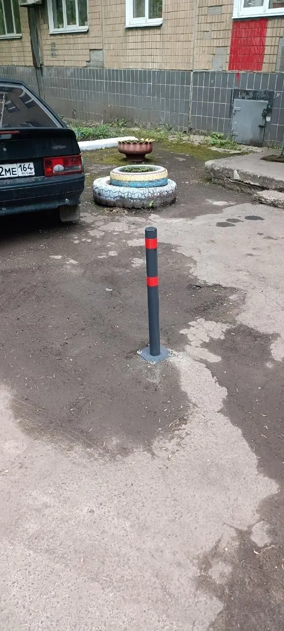В Кировском районе Донецка активно забивают места под домами для парковки | Сетка — социальная сеть от hh.ru