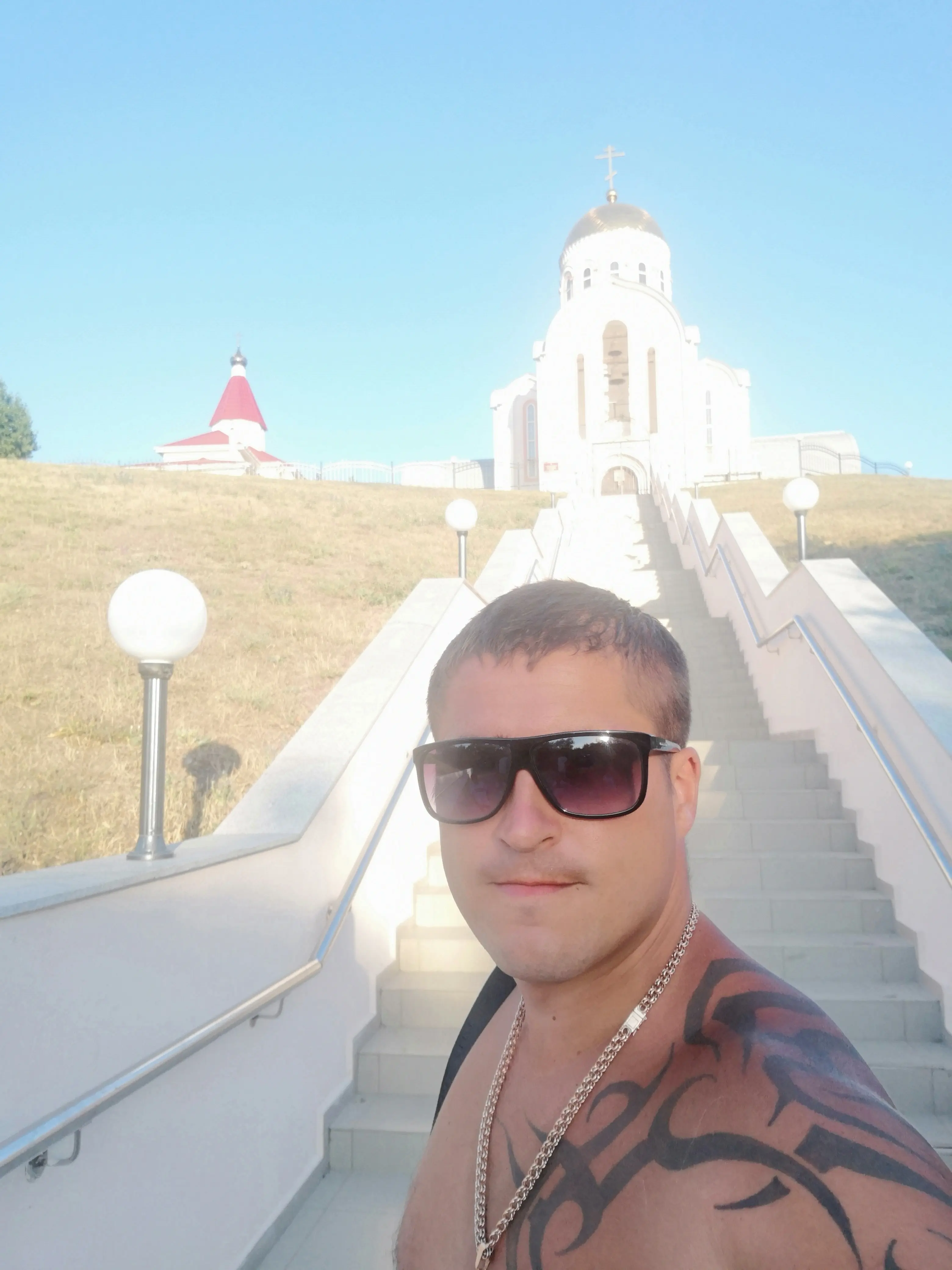 Артём Бобровенко