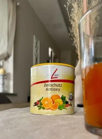 Почему вечером так сложно «отключить голову»🤯
Вы ложитесь спать, а мозг продолжает работать: прокручивает диалоги, планы, задачи на завтра. Тело устало, а нервная система — будто на ускорении | Сетка — социальная сеть от hh.ru