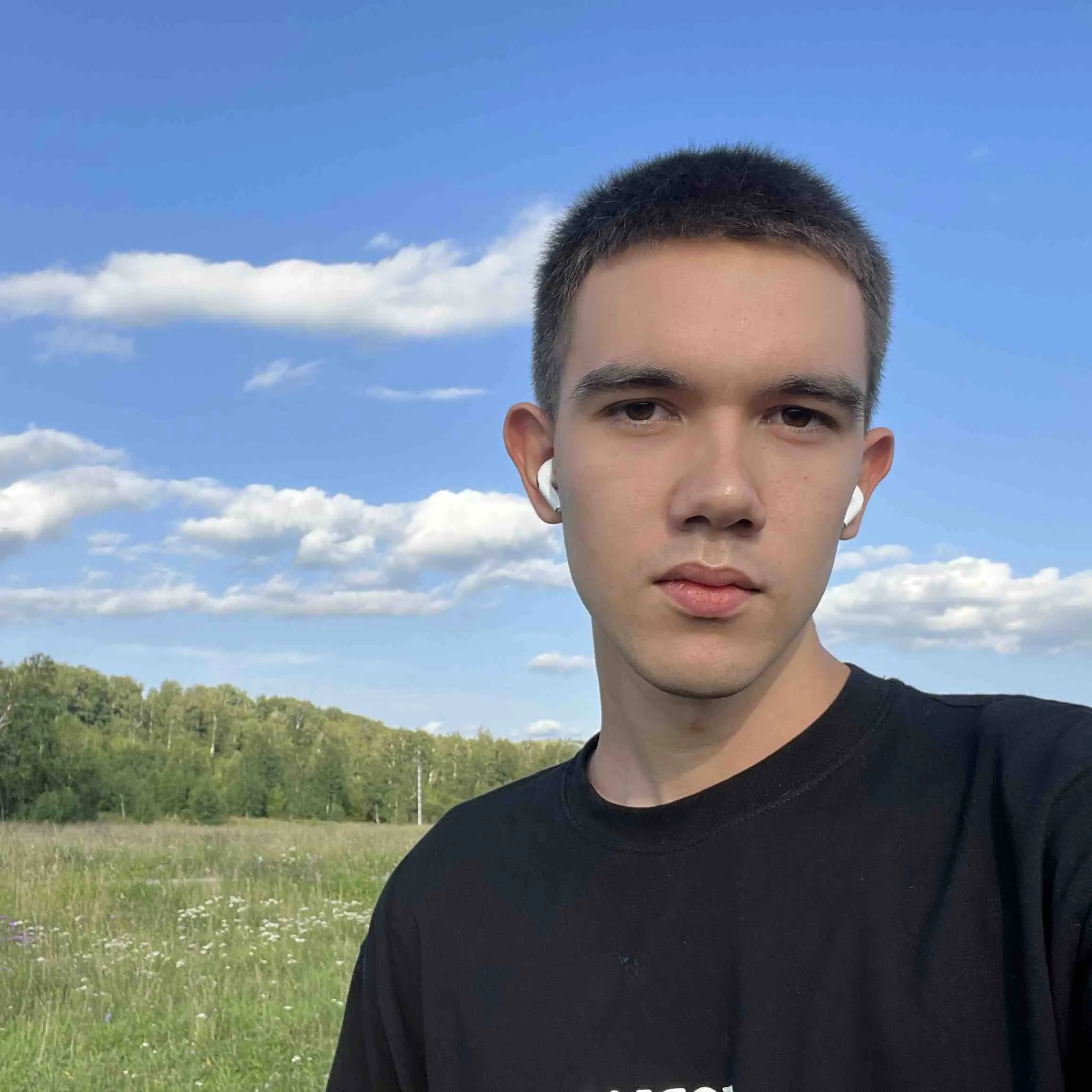 Руслан Султанов