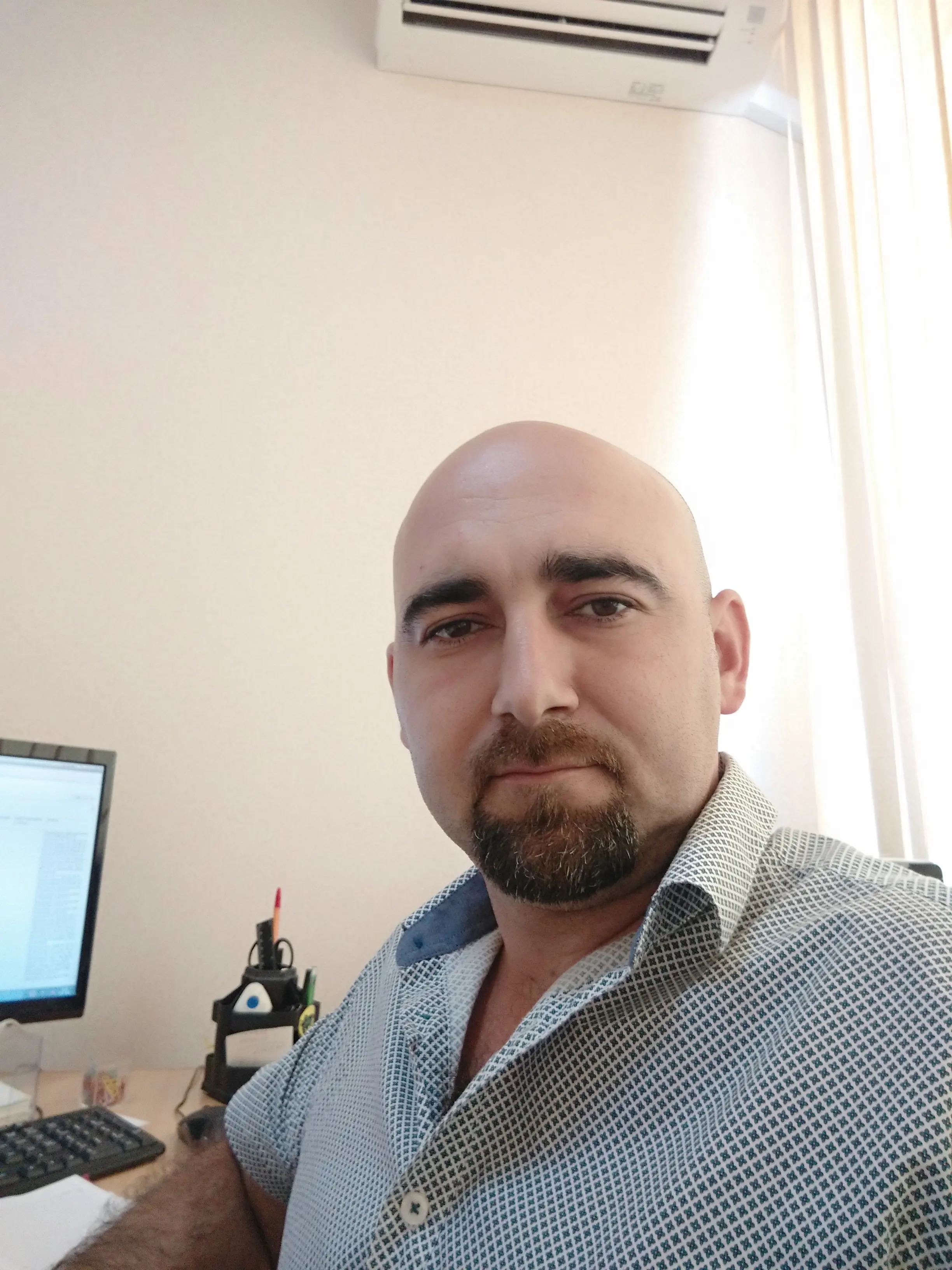 Ролан Бахтияров