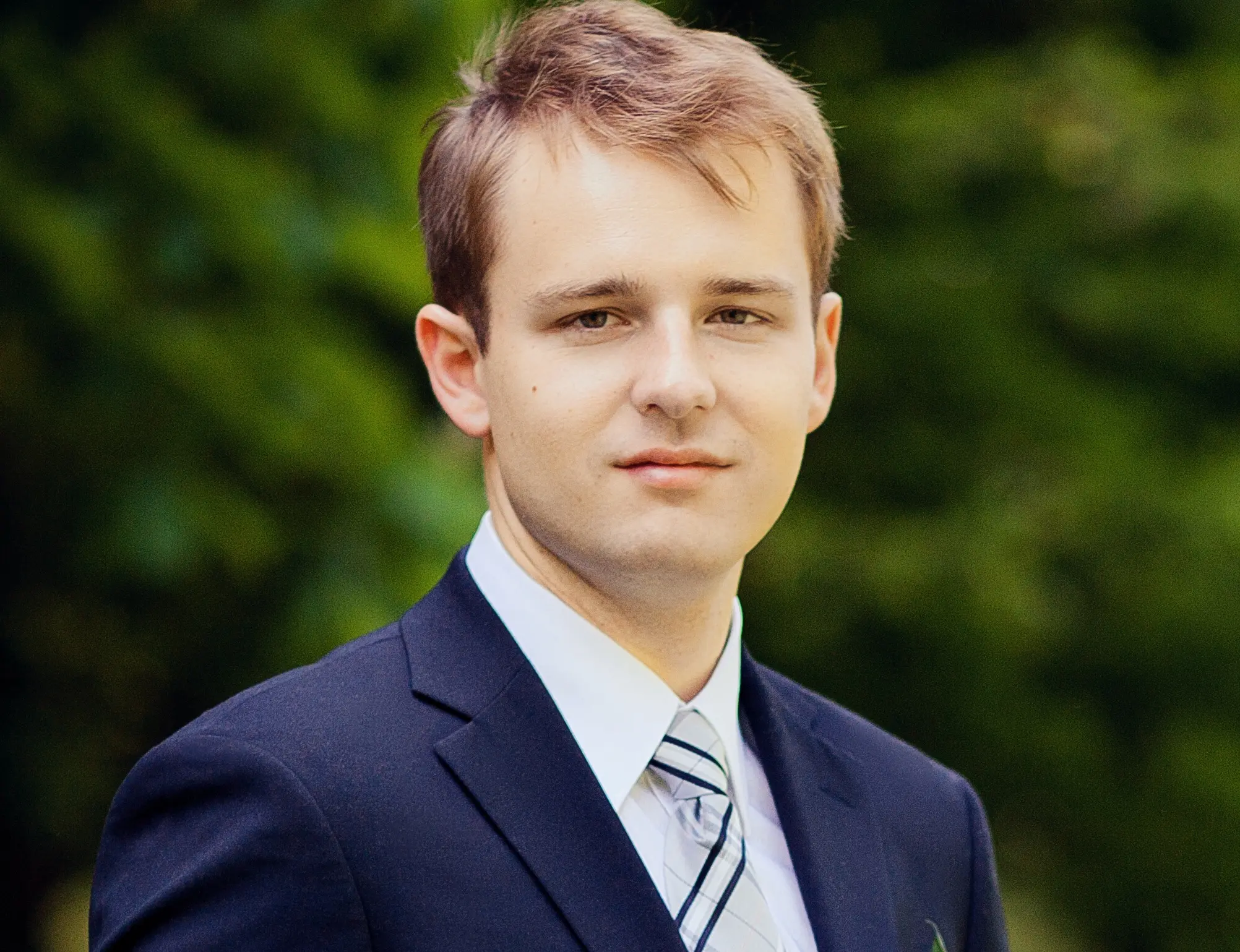 Андрей Гуляшов