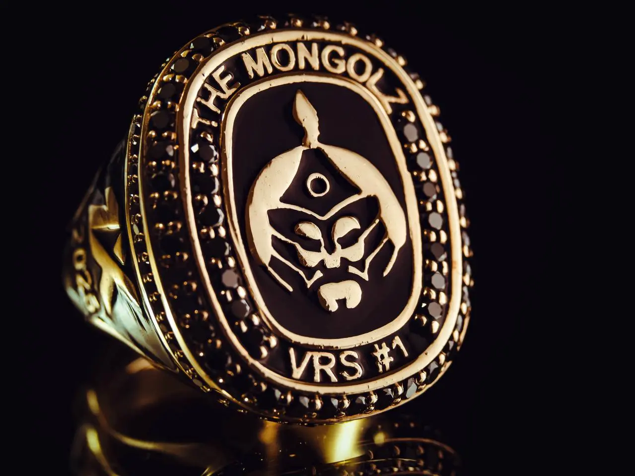 💍 1xbet сделал чемпионские перстни в киберспорте!
БК реализовала кастомный дизайн для партнерских команд по CS 2.
Условия — впервые стать топ-1 VRS (официальный рейтинг Valve) | Сетка — социальная сеть от hh.ru