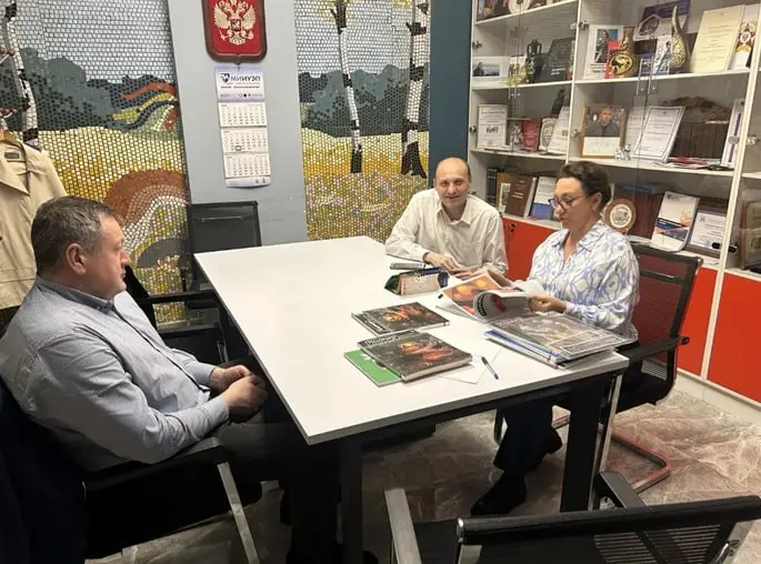 Понедельник начинается в субботу: В МИИУЭП обсудили, как научная фантастика формирует «пионерное мышление» инженеров будущего
#Россия #МИИУЭП #Сотрудничество #Выводы #Наука #Образование | Сетка — социальная сеть от hh.ru