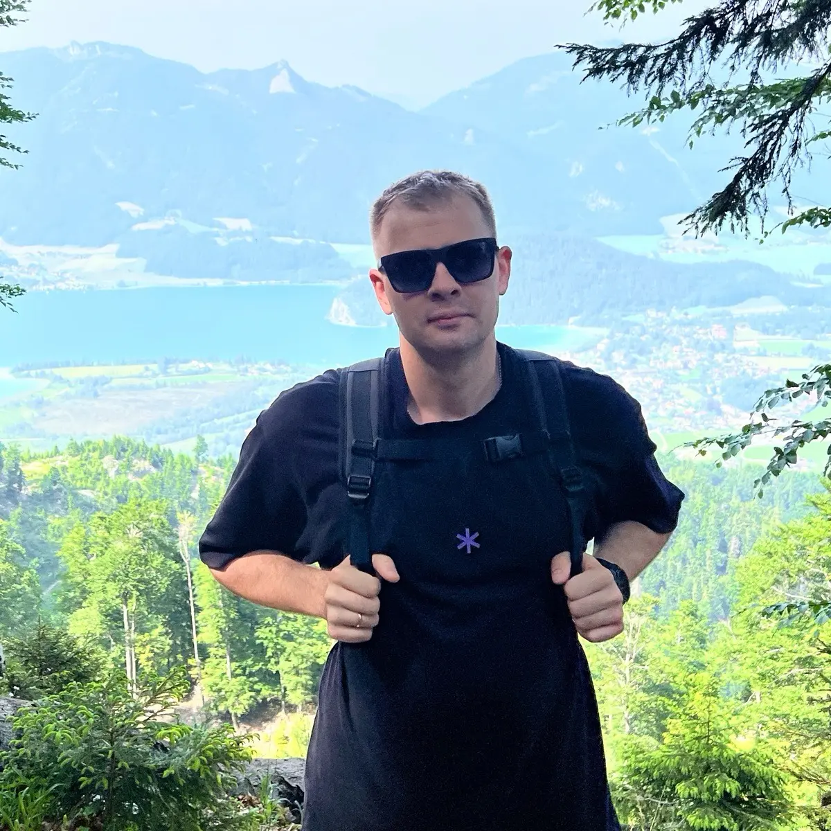 Network member avatar