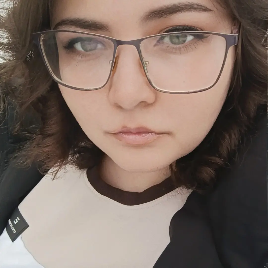 Елена Родинова
