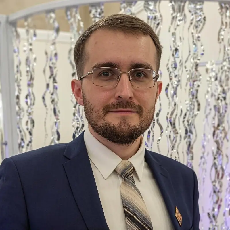 Денис Лобанов