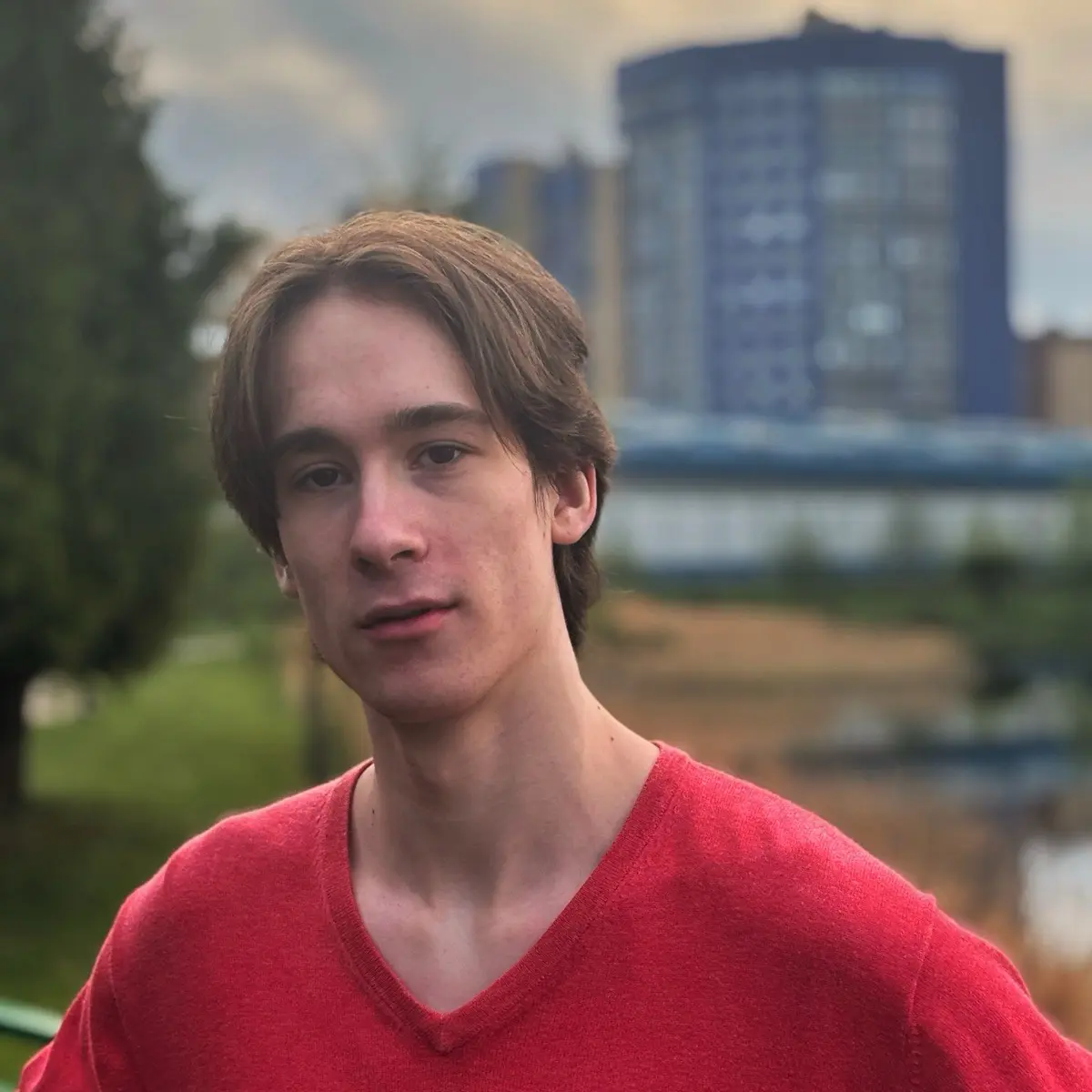 Павел Зверев