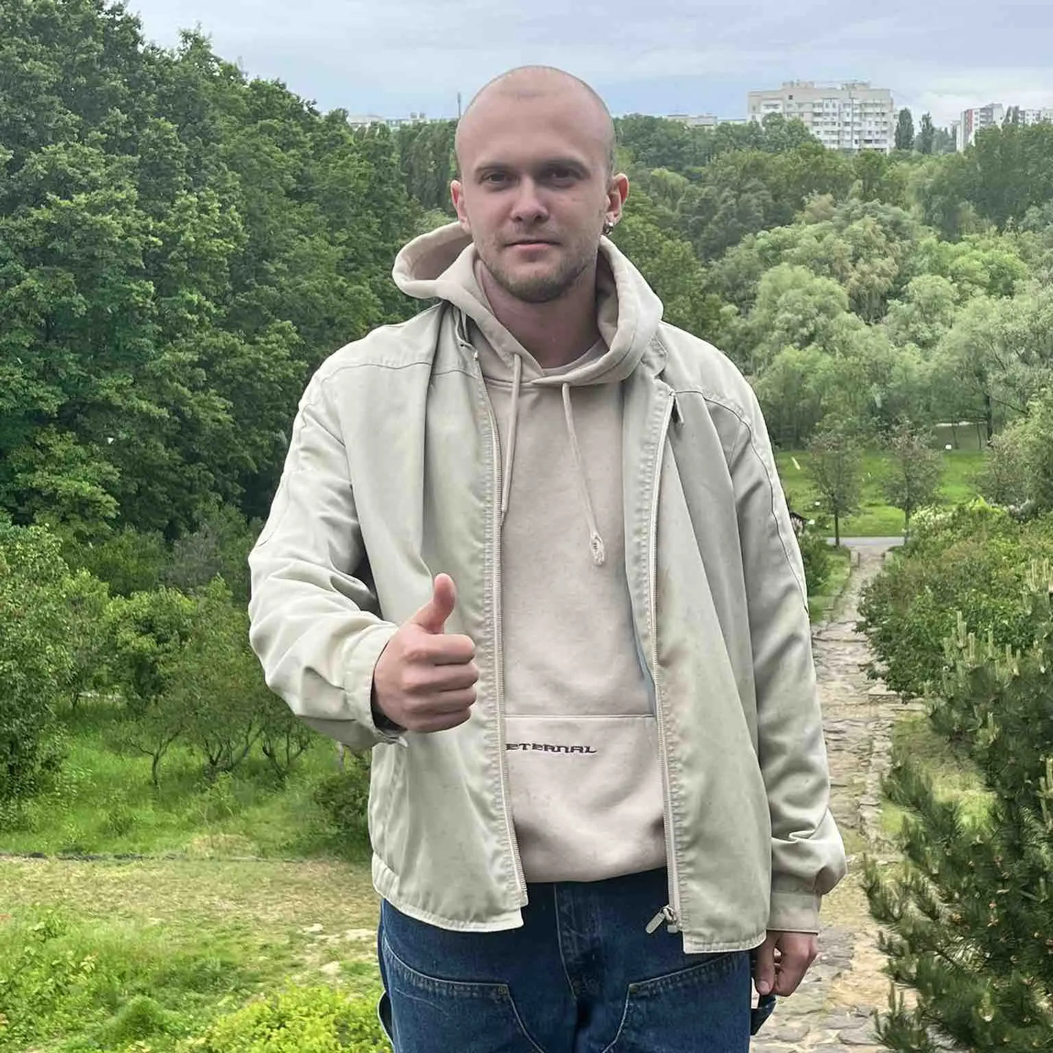 Артем Попов