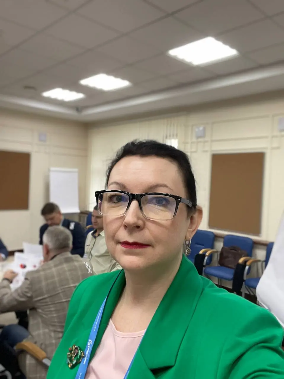 Как поменять паттерны поведения у сотрудников в производственных компаниях?
Вчера на тренинге по «профессиональному выгоранию» для производственного персонала провела группу через эмоциональный шторм | Сетка — социальная сеть от hh.ru