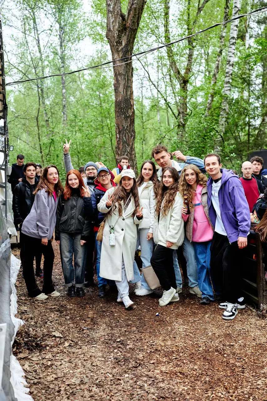 Фотографии с шашлыков 3.0 готовы! 😍
Благодарим прекрасного фотографа Валерия за такие крутые кадры!
Отмечайте наш аккаунт в запретной сети и аккаунт фотографа.
📸 Найти себя можно по этой ссылке | Сетка — социальная сеть от hh.ru