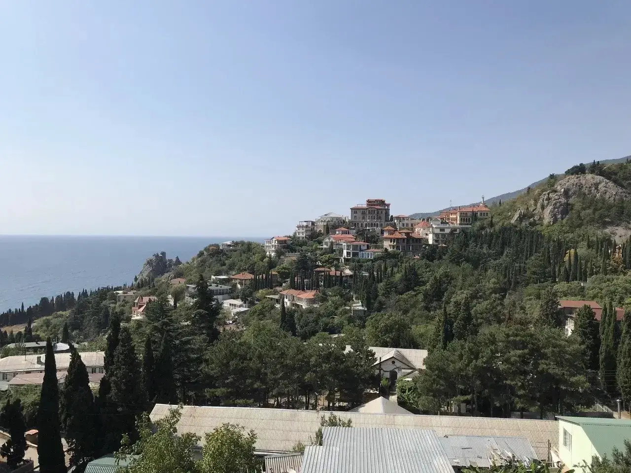 Выходной день 29 мая в Республике Крым 🏖
В Республике Крым 29 мая объявлен нерабочим праздничным днём в честь мусульманского праздника Курбан-байрам — десятого дня священного месяца Зуль-хиджа | Сетка — социальная сеть от hh.ru