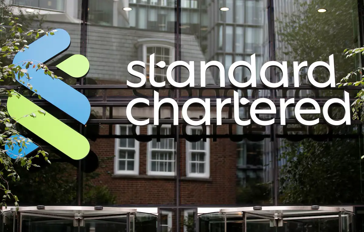 StanChart сократит более 7,000 рабочих мест, увеличит использование ИИ для замены ‘менее ценных человеческих ресурсов’ | Сетка — социальная сеть от hh.ru