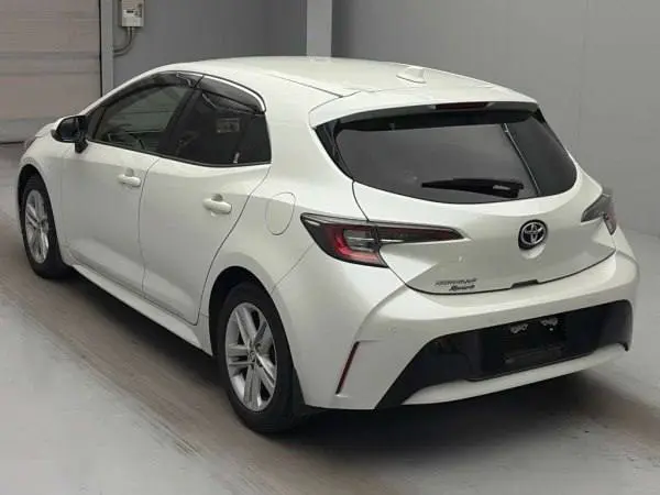 TOYOTA COROLLA SPORT
➖2019 Год выпуска
➖Объем двигателя: 1.2 л
➖Трансмиссия: Вариатор   
➖Привод: Передний          
➖Мощность: 116 л.с.
➖Комплектация: G
➖Пробег: 56 | Сетка — социальная сеть от hh.ru