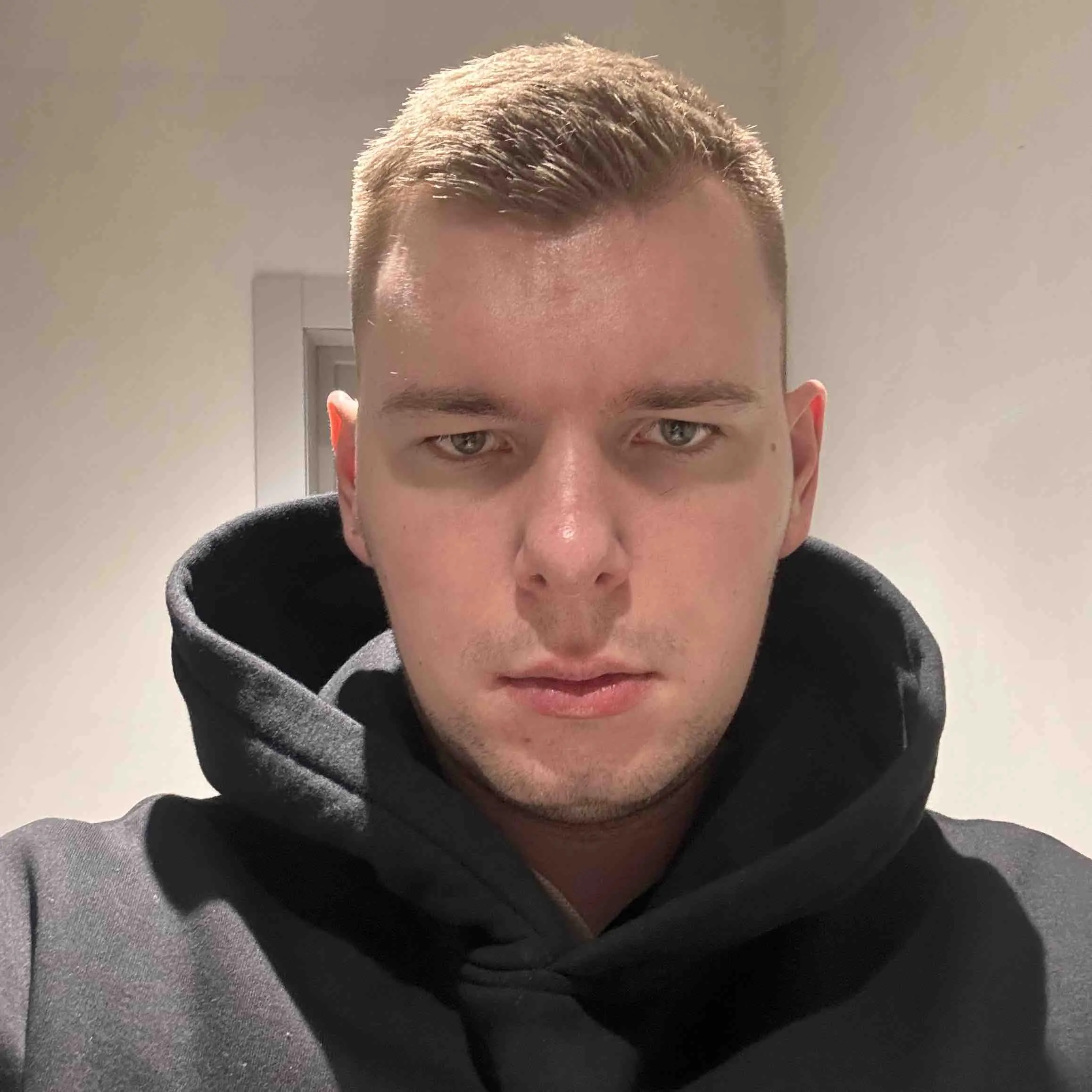 Егор Попов