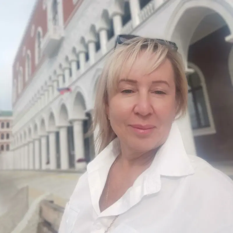 Яна Варсегова