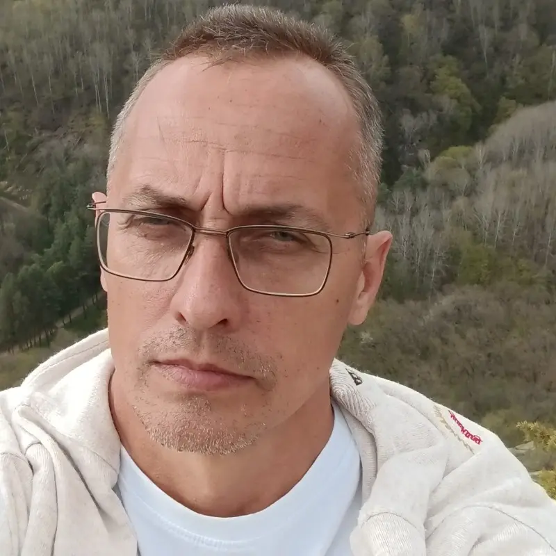 Сергей Халявка