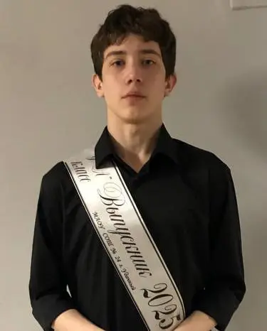 Александр Шумов