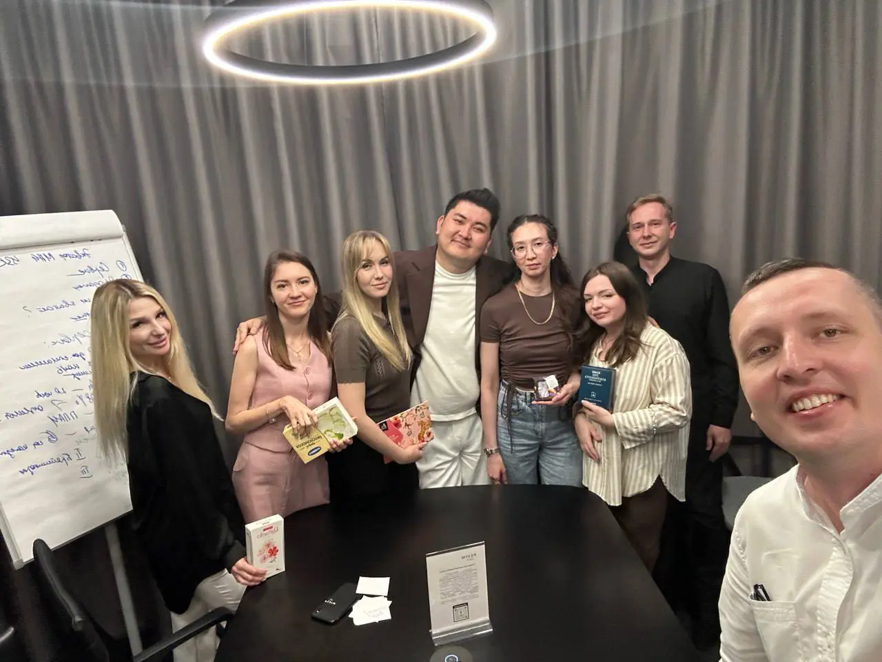 💚🌱Человечность важнее цифр
Будучи руководителем еще в желтом банке наблюдал за другими своими коллегами, мне было интересно как они взаимодействуют с командами) одни строили из команды семью, вторые в... | Сетка — социальная сеть от hh.ru
