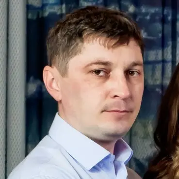 Олег Плохотнюк