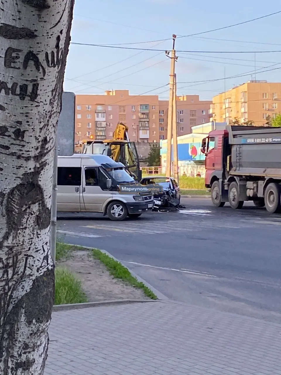 Серьёзное ДТП в Мариуполе, в результате которого есть пострадавшие | Сетка — социальная сеть от hh.ru