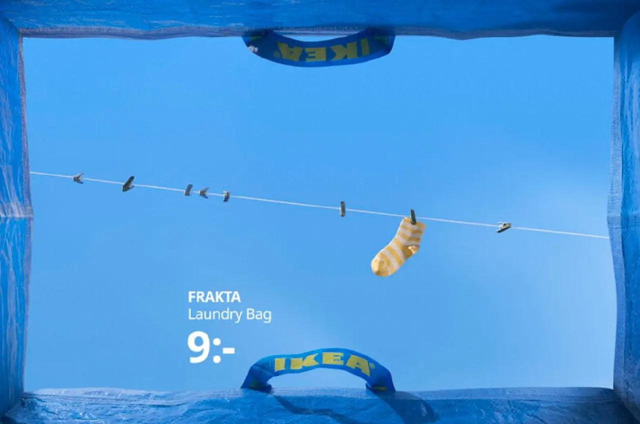 IKEA продолжает делать креативы связанные с их культовой сумкой FRAKTA. Бренд уже размещал 19-метровую FRAKTA на фасаде в центре Лондона и даже открывал поп-ап, посвященный этой сумке | Сетка — социальная сеть от hh.ru