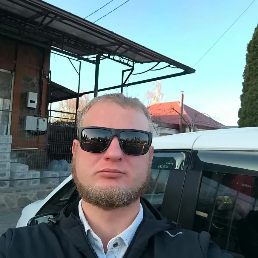 Валерий Хваль