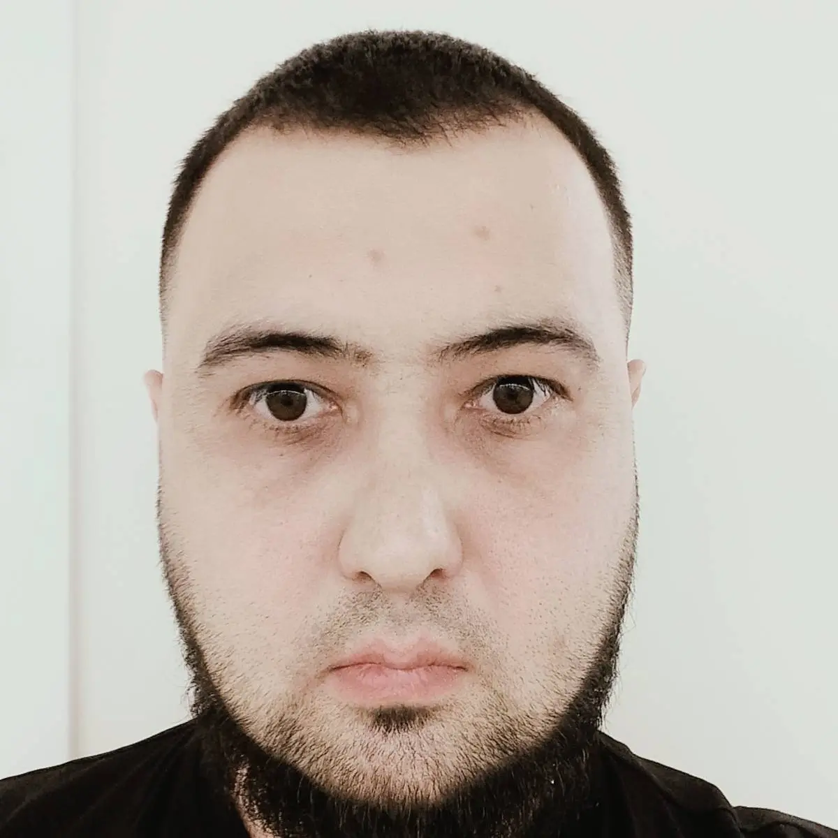 Руслан Аманов