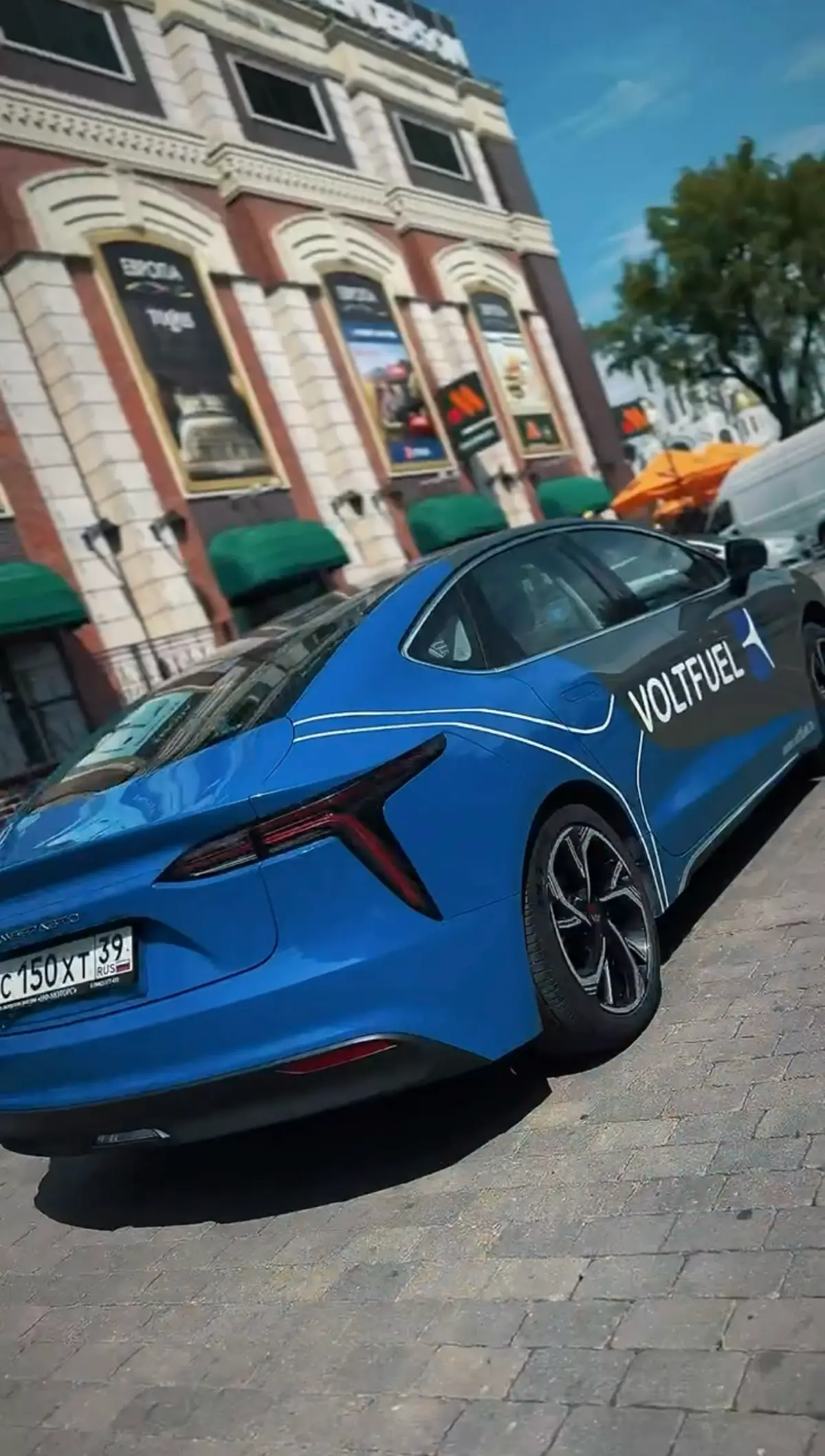 Voltfuel продолжает расти, а я продолжаю радоваться тому, что мой дизайн приносит пользу людям. 😍 | Сетка — социальная сеть от hh.ru
