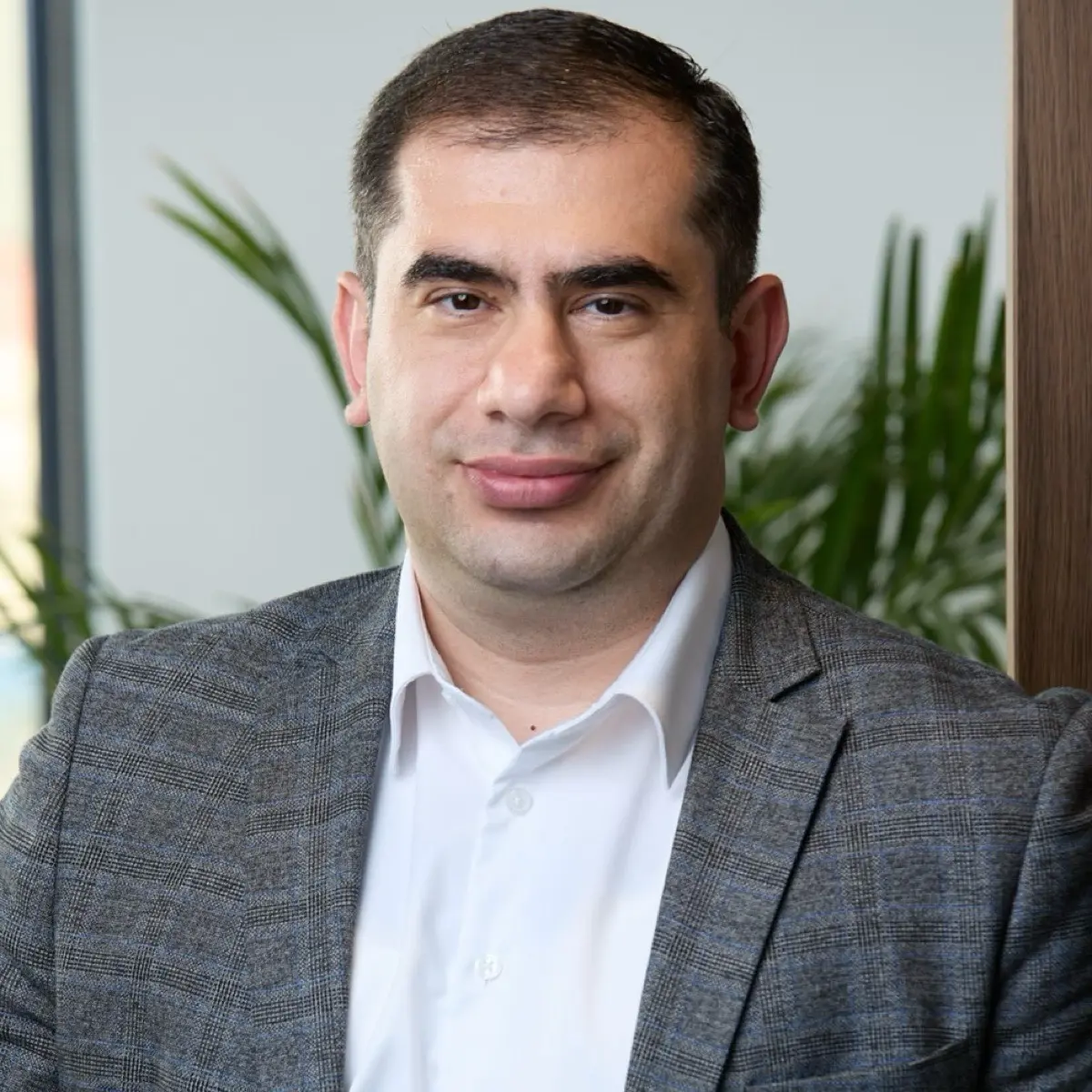 Artur Avetisyan | Сетка — социальная сеть от hh.ru
