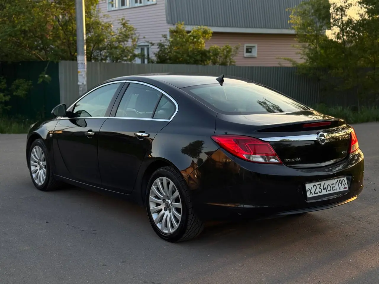 🚘 Opel Insignia, 2010 (куплена в 2011)
Надёжный, комфортный и экономичный автомобиль на каждый день.
Без лишних историй — нормальная живая машина | Сетка — социальная сеть от hh.ru