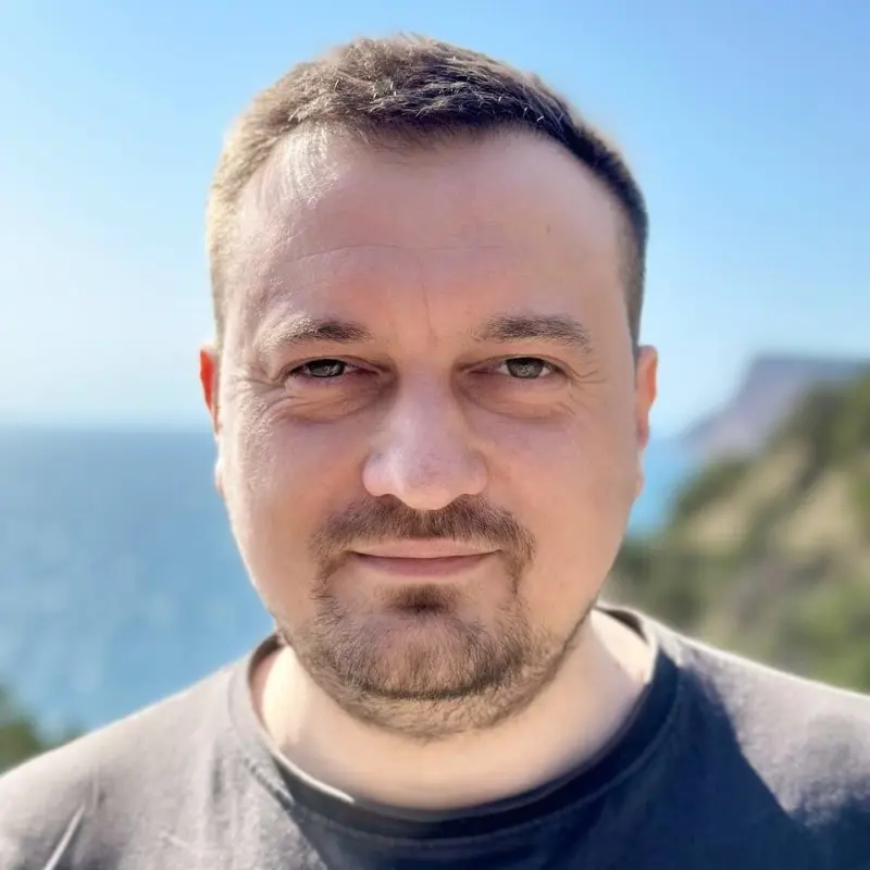 Дмитрий Тихомиров