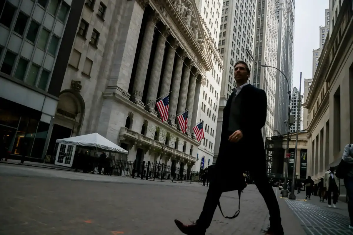 Инсайты JPMorgan о влиянии ИИ на устойчивость рабочих мест:
Недавно один из руководителей JPMorgan поделился мнением о том, что рост искусственного интеллекта может способствовать более устойчивому ры... | Сетка — социальная сеть от hh.ru