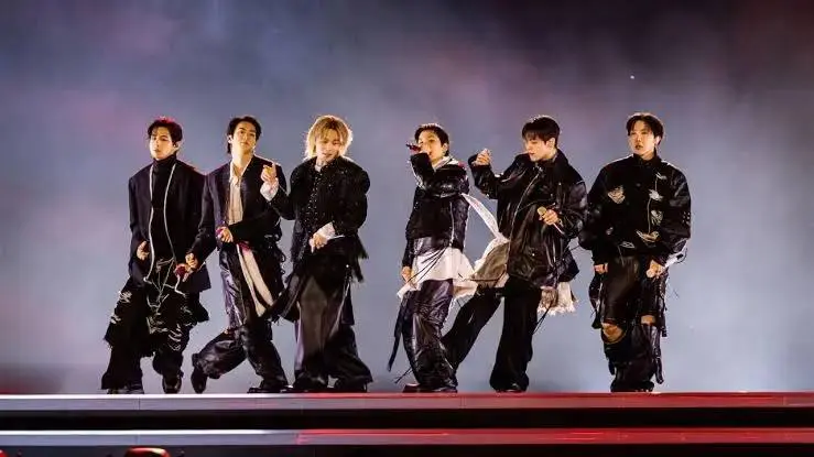 Вы же слышали что-то о группе BTS?
BTS - семь парней из Кореи, которые в 2013 году дебютировали на маленьком лейбле без единого шанса против гигантов индустрии | Сетка — социальная сеть от hh.ru