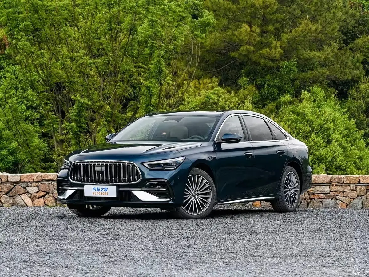 Китайцы выпустили «убийцу» Camry 3,5 всего за 1 млн рублей — бизнес-седан Geely Galaxy Star 7. Внутри новинки двигатель мощностью до 425 л. с | Сетка — социальная сеть от hh.ru