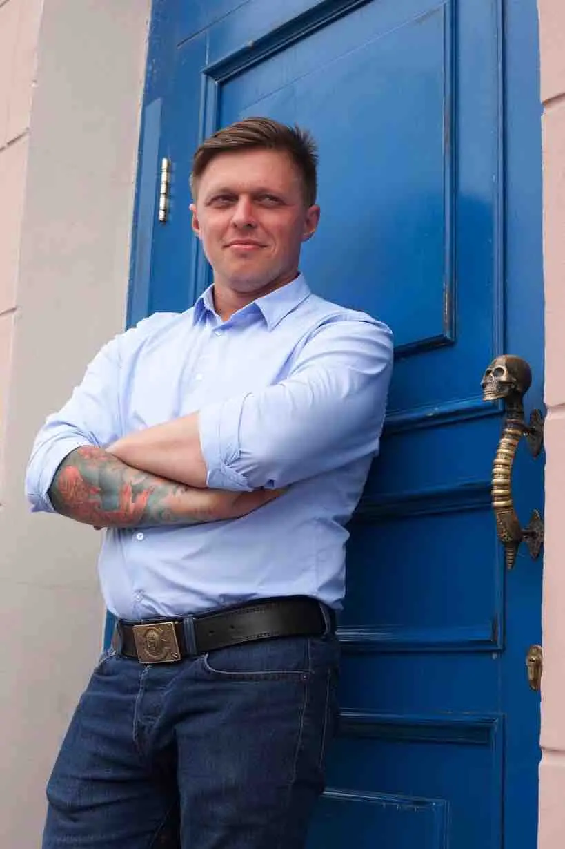 Константин Бахарев